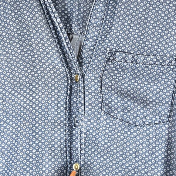 Cloth & Stone Chambray Popover Shirt XS Boho Tencel Tunic (Missing 1 button) - Picture 4 of 8